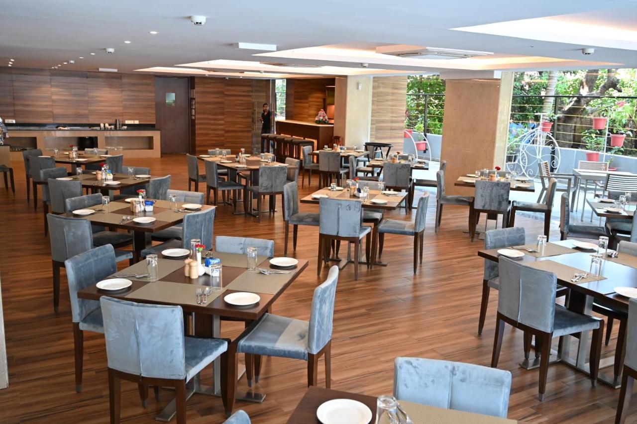 Resort The Lohias, Goa Candolim Exterior photo