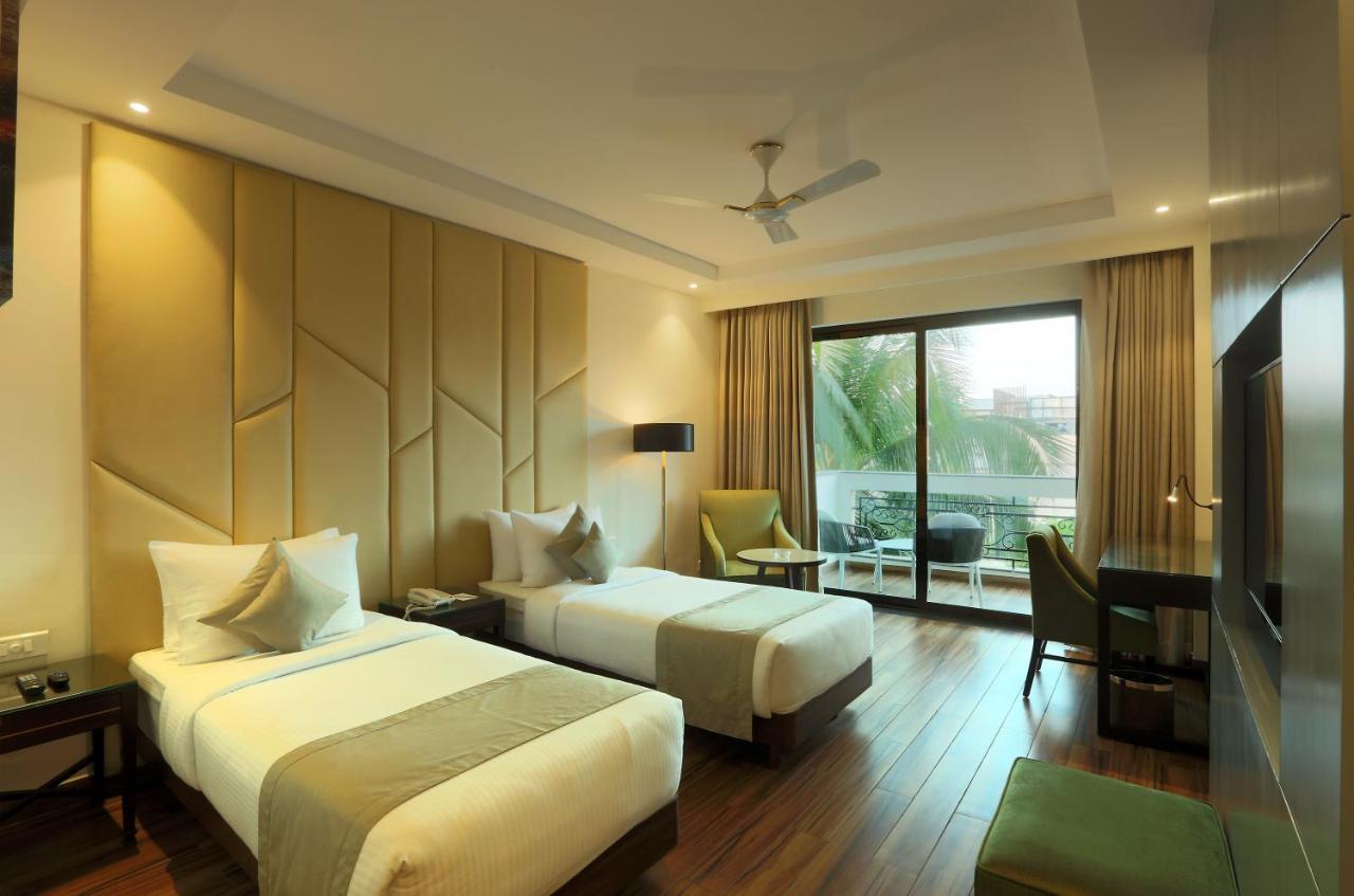 Resort The Lohias, Goa Candolim Exterior photo