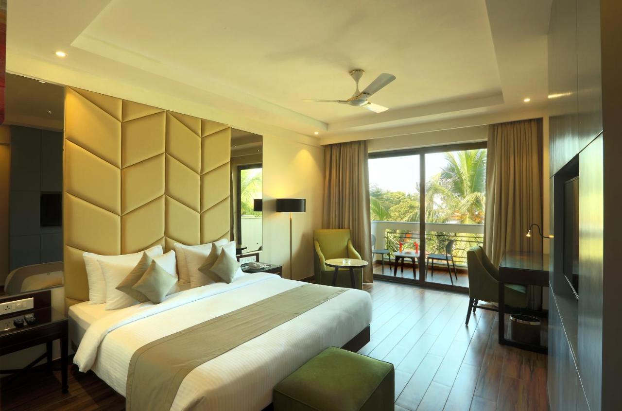 Resort The Lohias, Goa Candolim Exterior photo