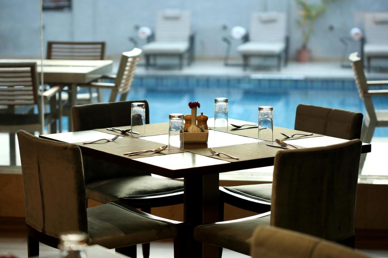 Resort The Lohias, Goa Candolim Exterior photo
